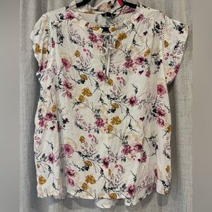 Buffalo FlutterSleeve split front blouse NWT with tie closure. Medium